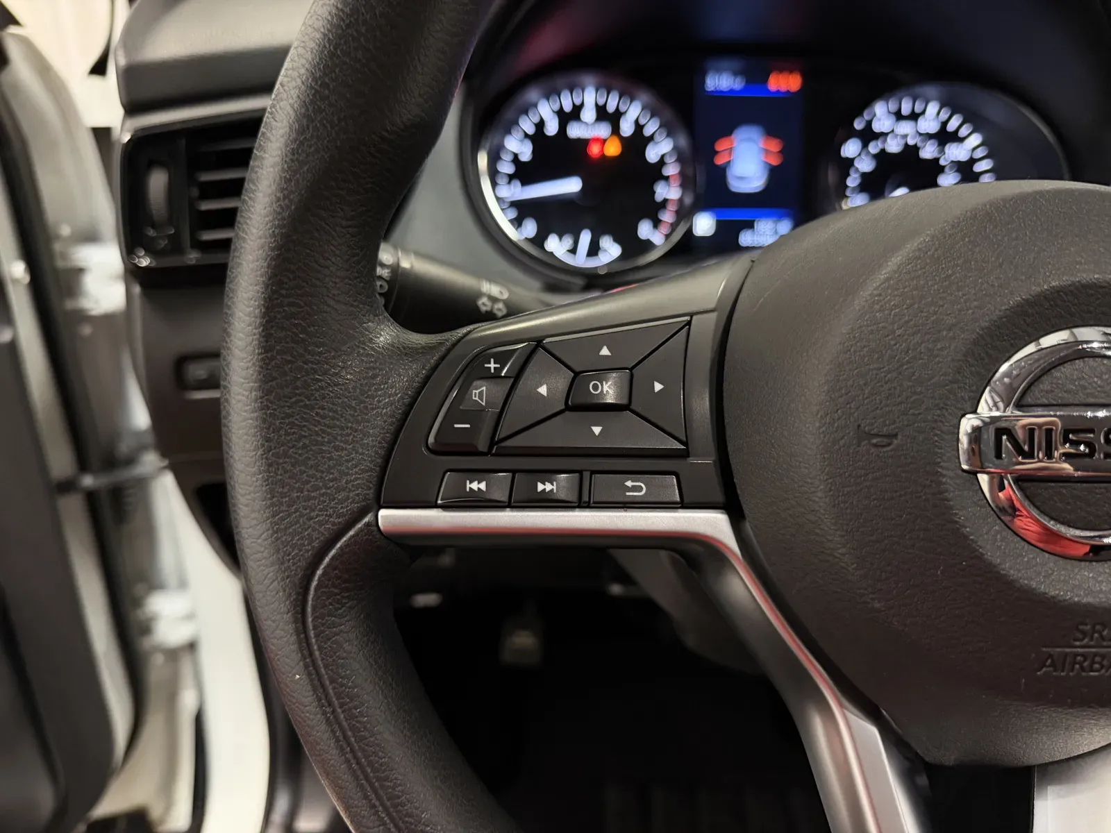 Nissan Rogue Sport photo 21