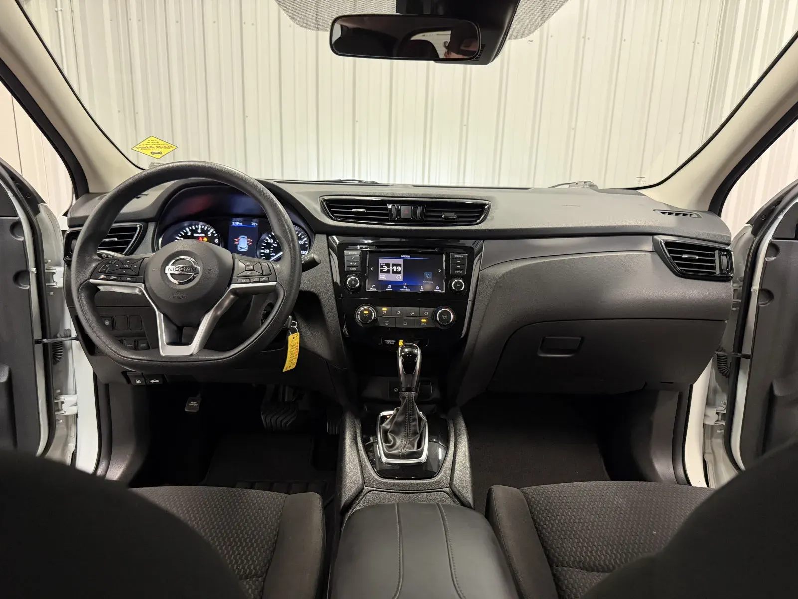 Nissan Rogue Sport photo 29