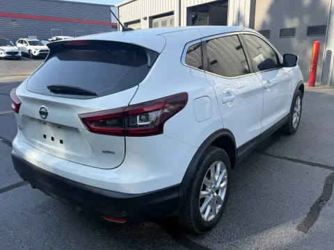 More photos of 2022 Nissan Rogue Sport S at Oakley Auto World, MO
