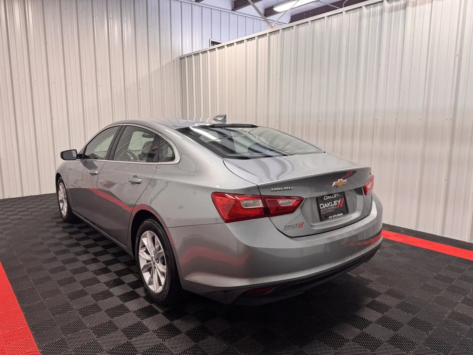 Chevrolet Malibu photo 2