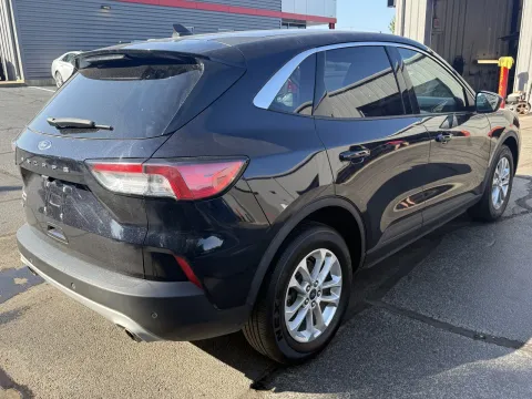 More photos of 2021 Ford Escape SE at Oakley Auto World, MO