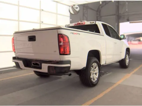 More photos of 2022 Chevrolet Colorado LT at Oakley Auto World, MO