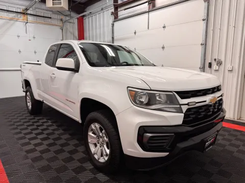 More photos of 2022 Chevrolet Colorado LT at Oakley Auto World, MO