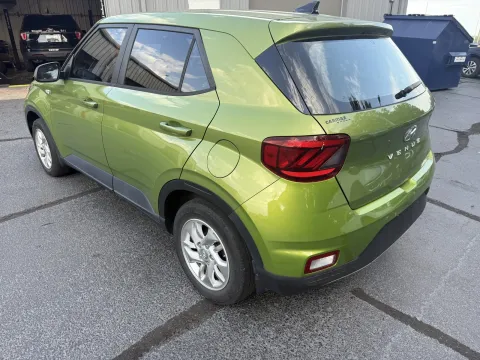 Photos of 2021 Hyundai Venue SE for sale in Branson West, MO at Oakley Auto World