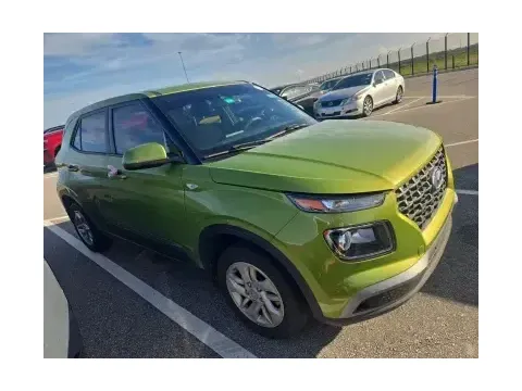More photos of 2021 Hyundai Venue SE at Oakley Auto World, MO