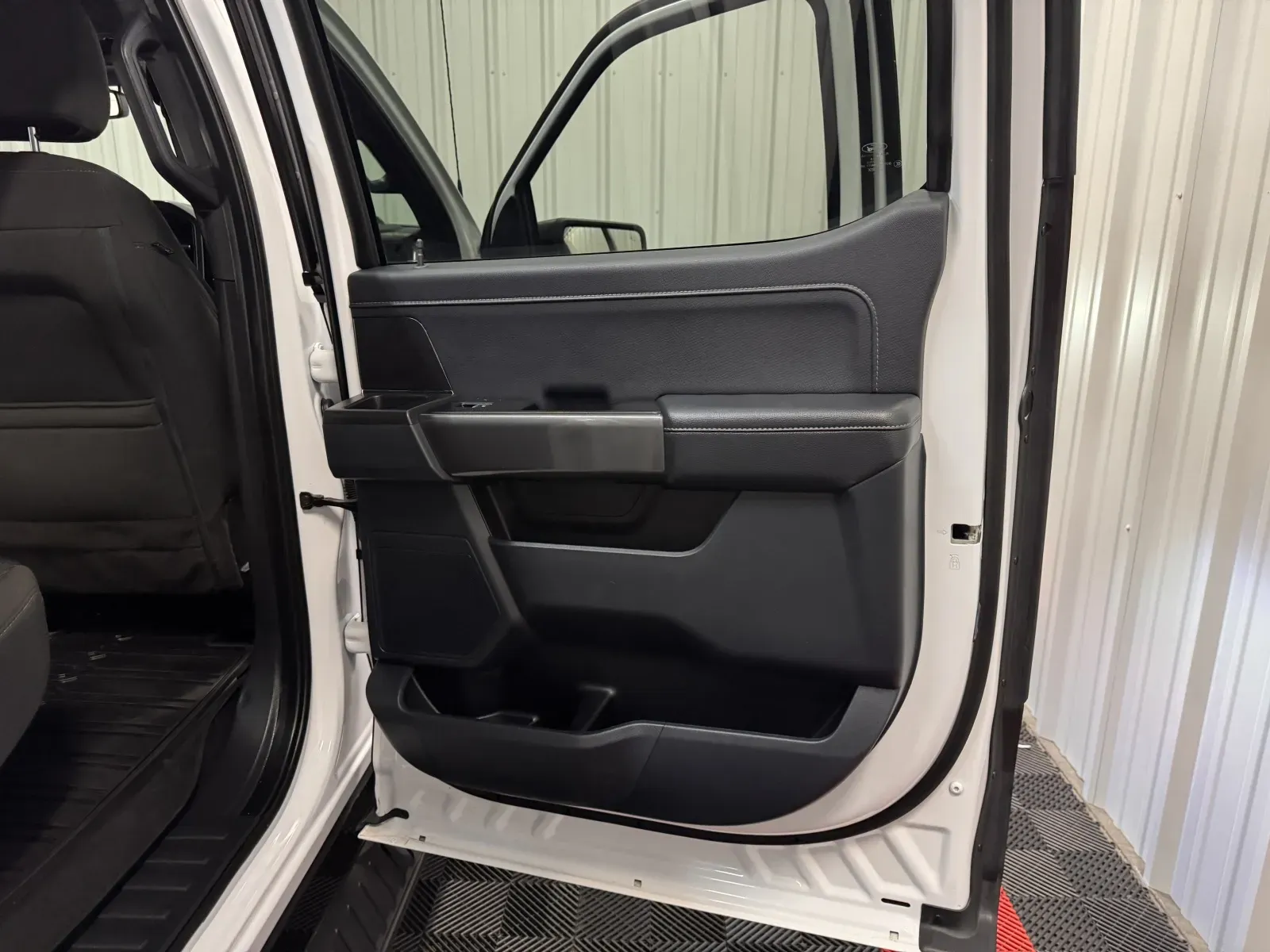 Ford F-150 photo 39