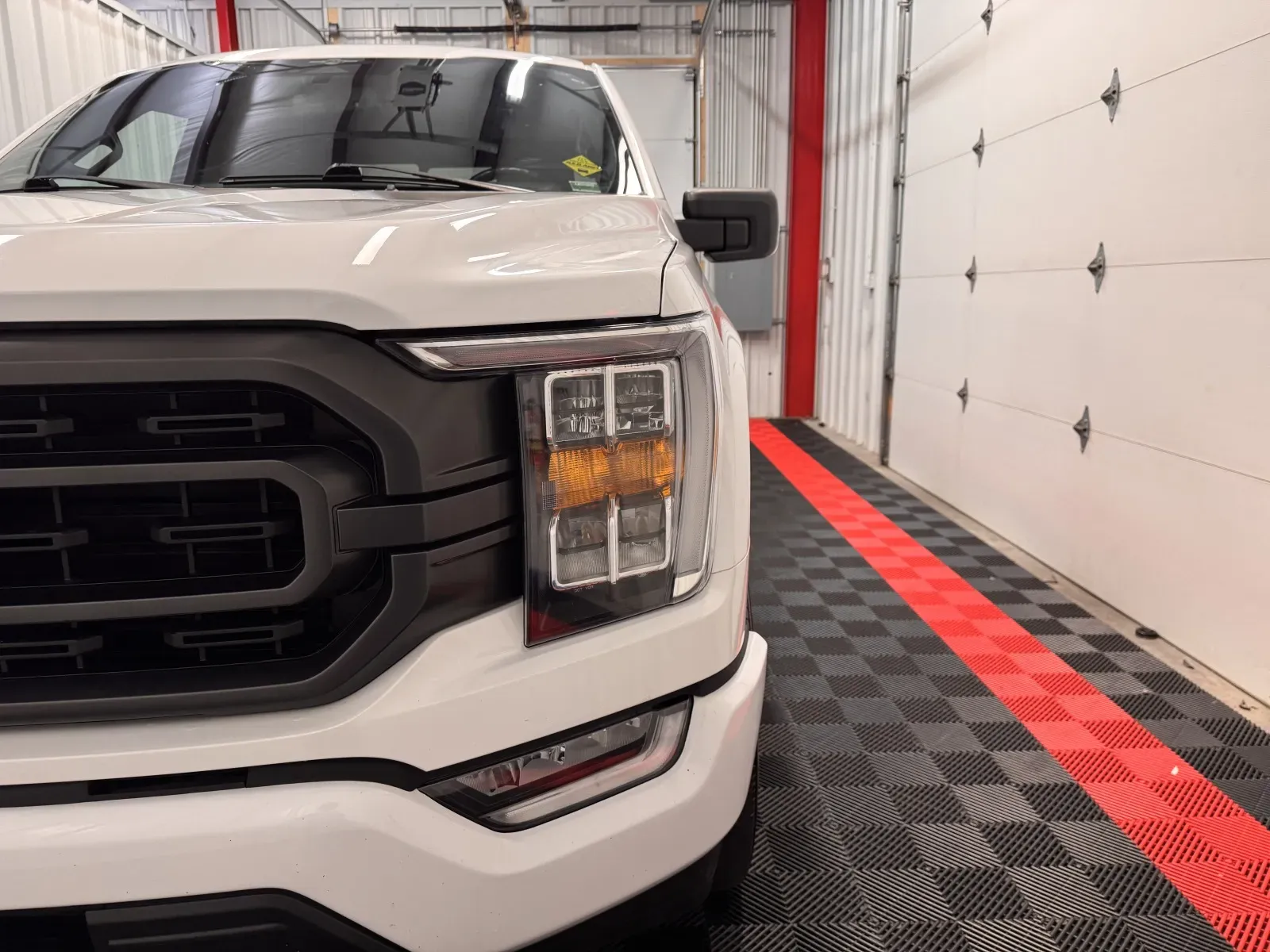 Ford F-150 photo 8