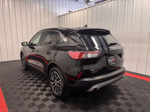 Photos of 2022 Ford Escape Plug-In Hybrid SE for sale in Branson West, MO at Oakley Auto World