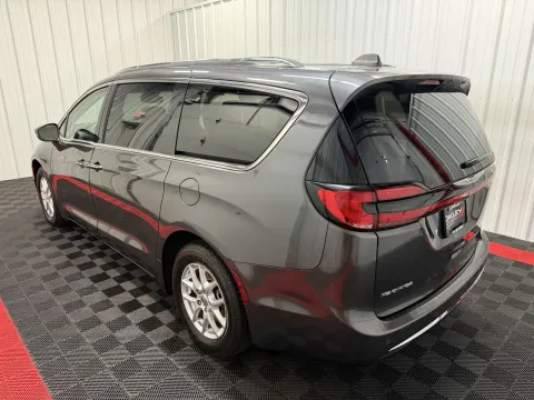 Photos of 2021 Chrysler Pacifica Touring L for sale in Branson West, MO at Oakley Auto World