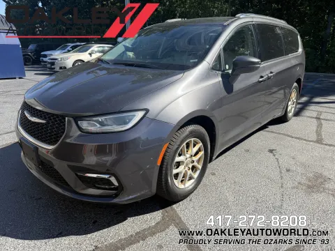 Unknown 2021 Chrysler Pacifica Touring L for sale in Branson West, MO