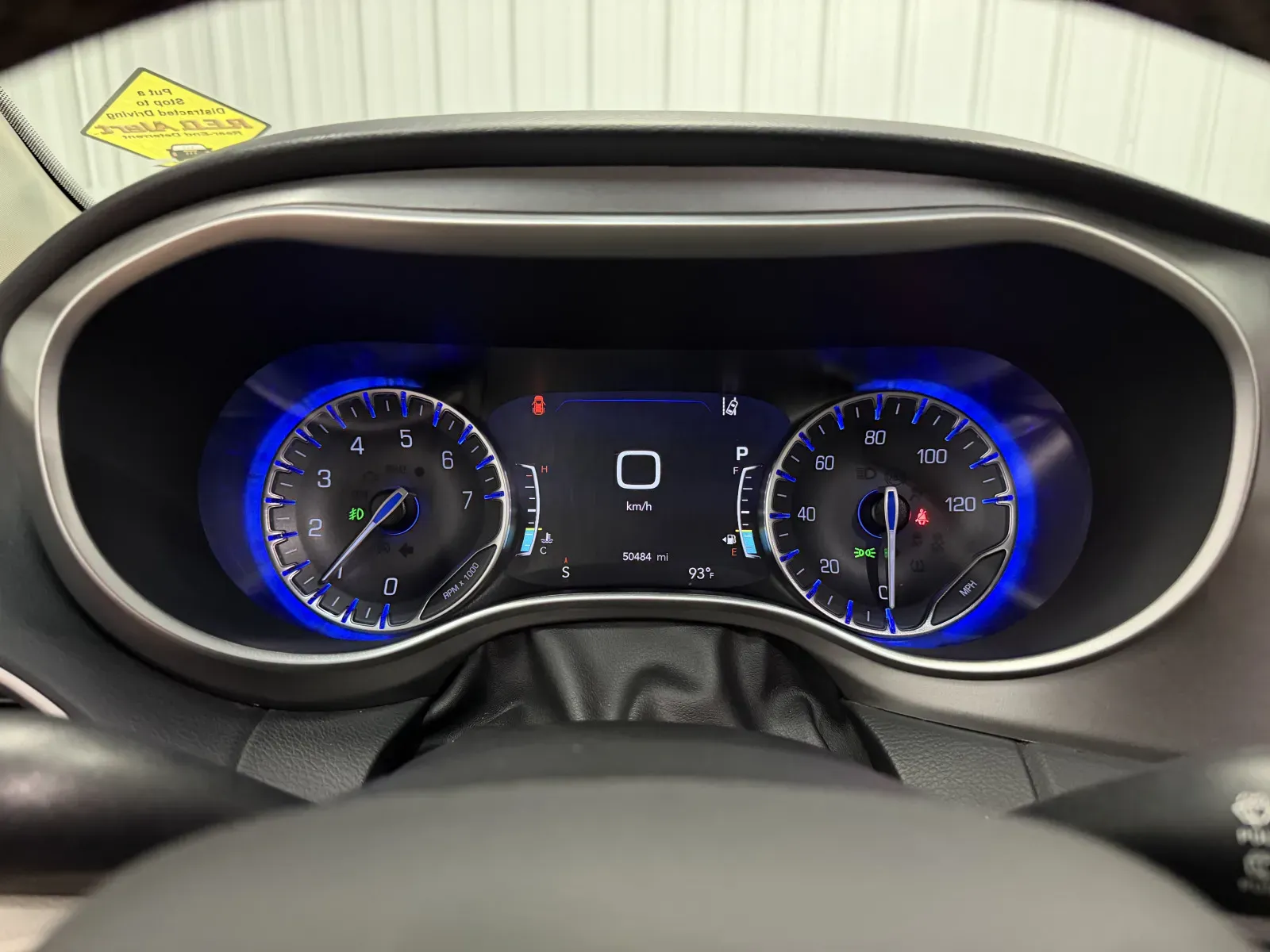 Chrysler Pacifica photo 23