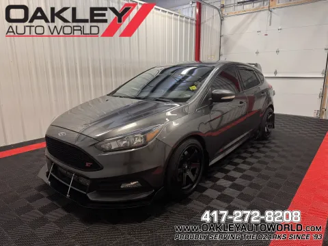 Gray 2018 Ford Focus ST for sale in Branson West, MO