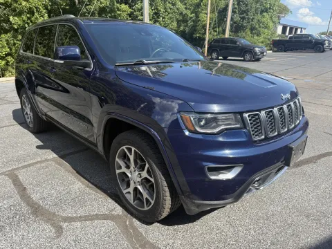More photos of 2018 Jeep Grand Cherokee Limited at Oakley Auto World, MO