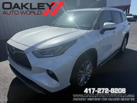 Unknown 2023 Toyota Highlander Hybrid Platinum for sale in Branson West, MO