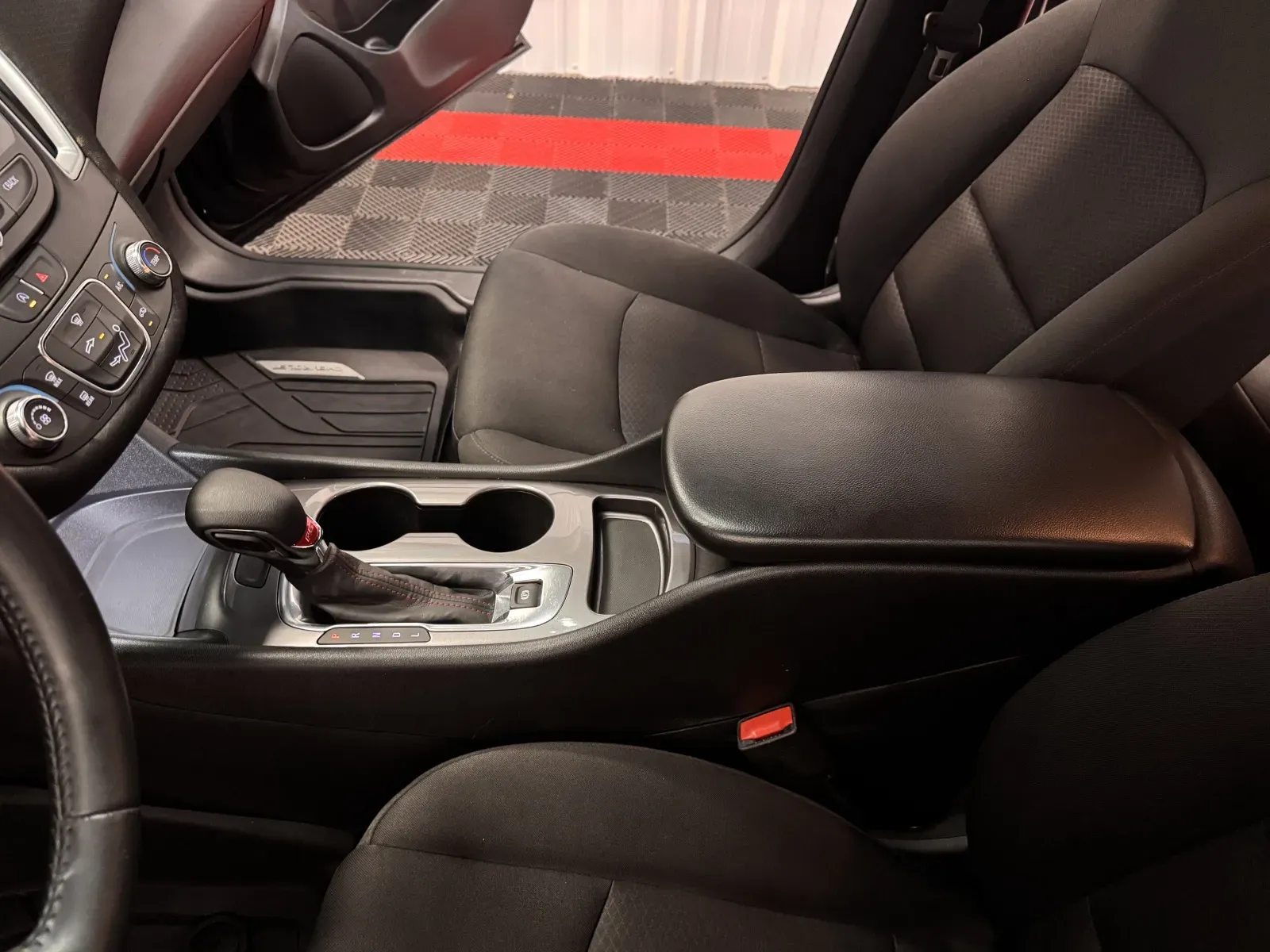 Chevrolet Malibu photo 33