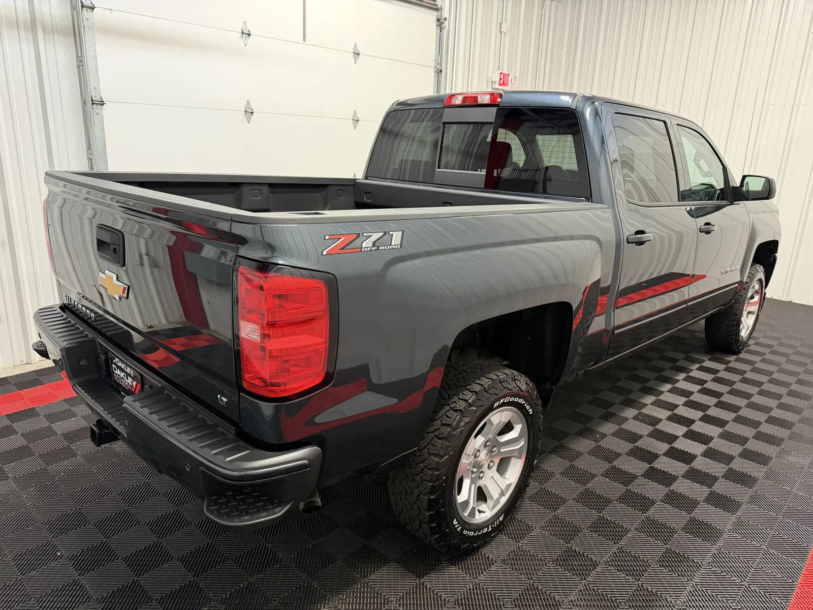 Chevrolet Silverado photo 4