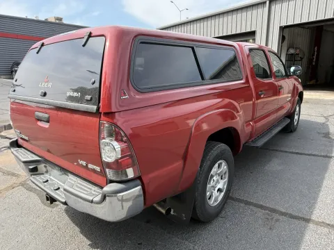 More photos of 2014 Toyota Tacoma at Oakley Auto World, MO