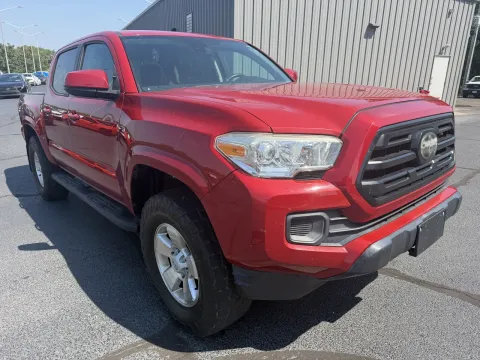 More photos of 2019 Toyota Tacoma SR at Oakley Auto World, MO