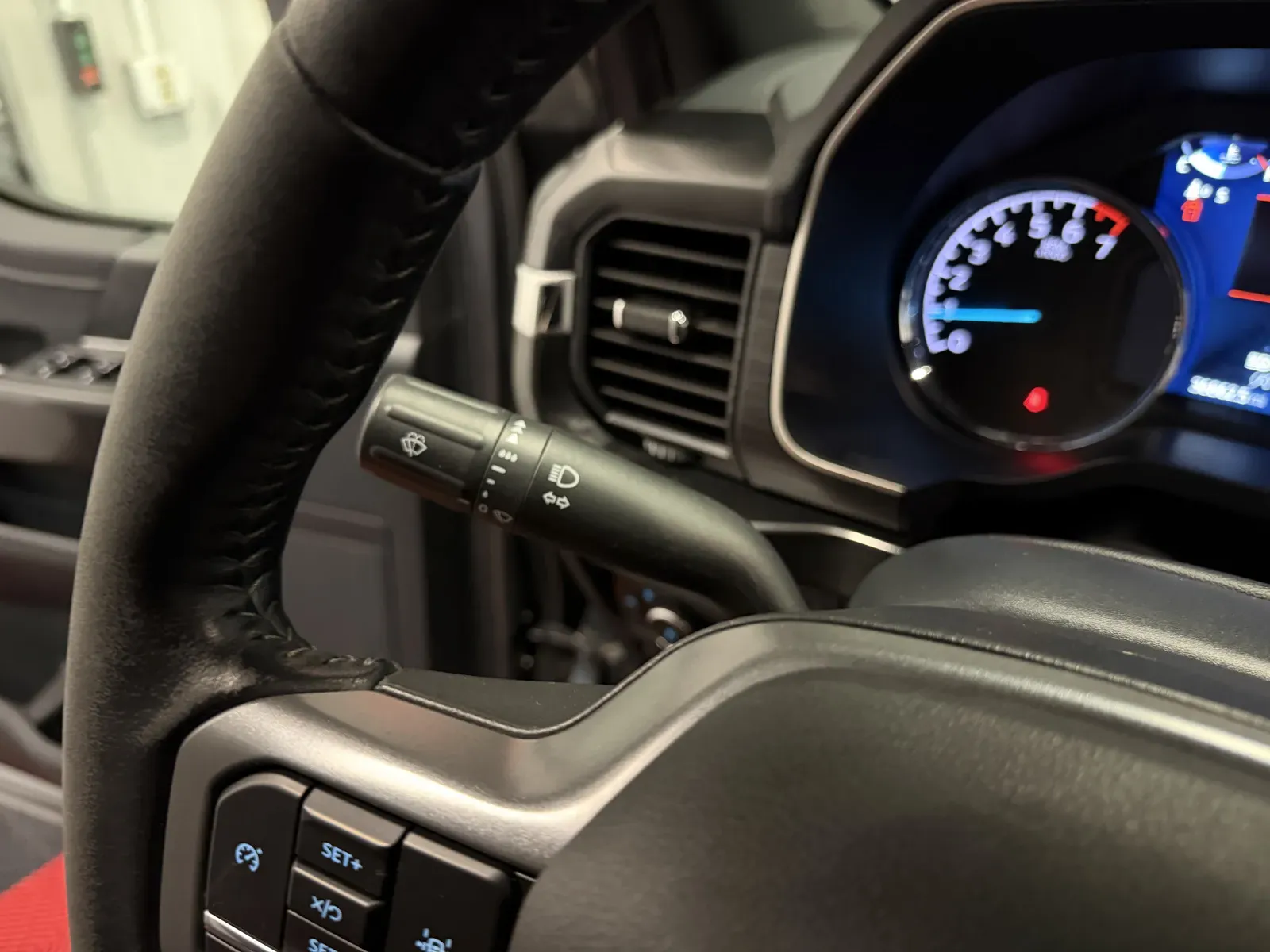 Ford F-150 photo 23