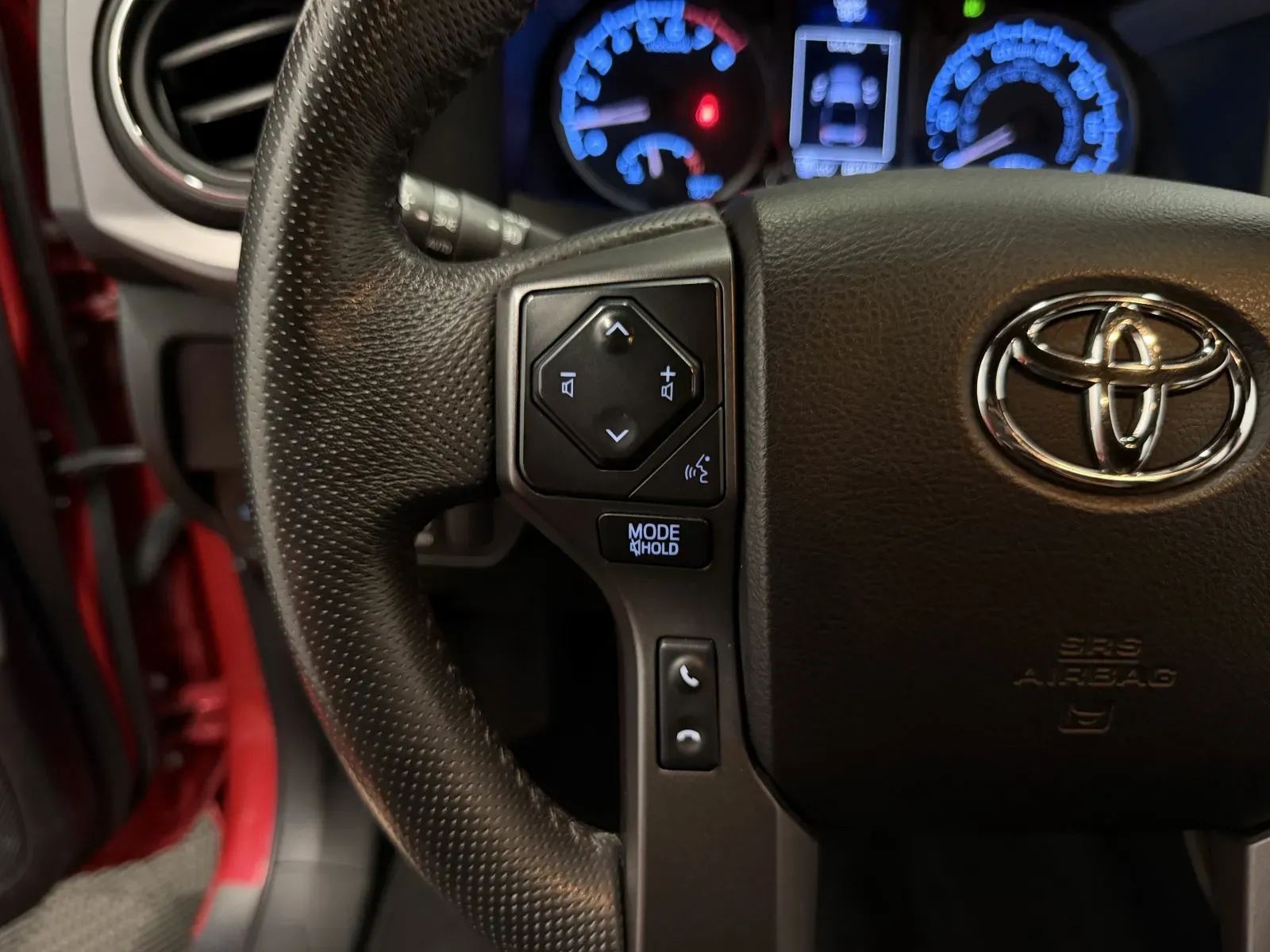 Toyota Tacoma photo 21