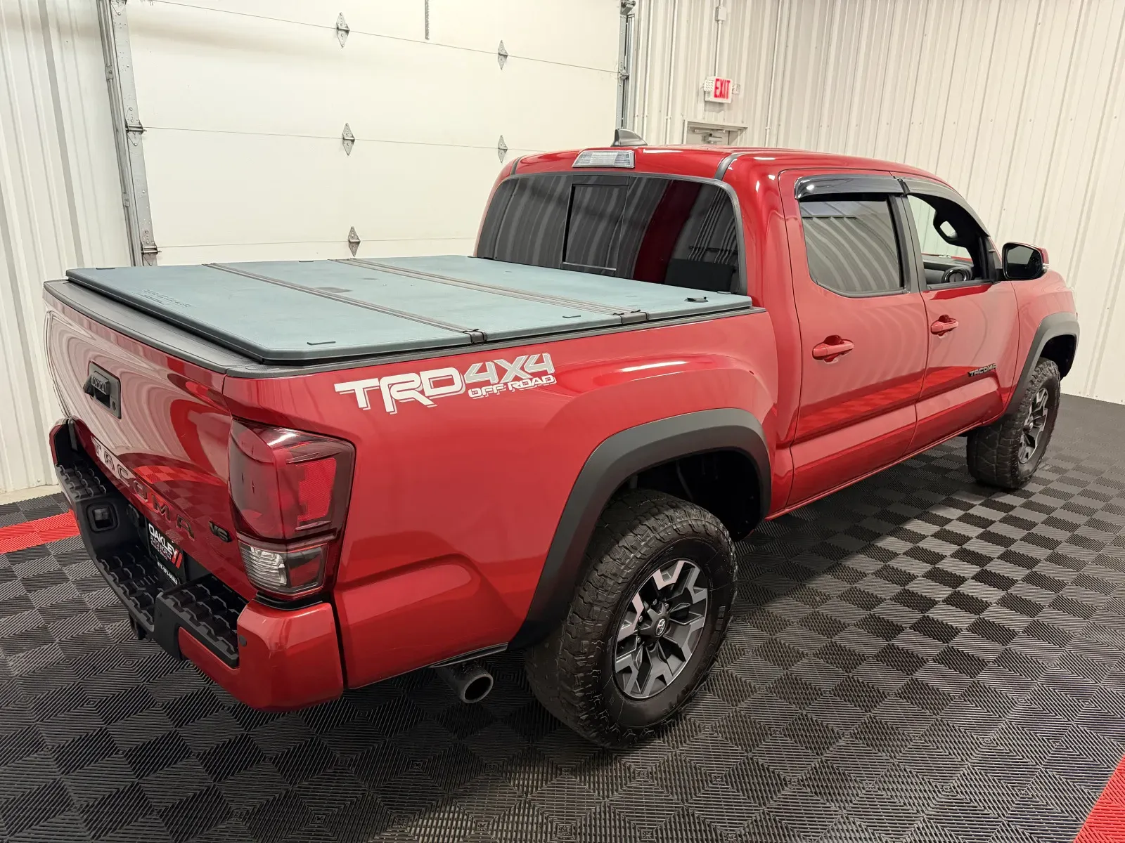 Toyota Tacoma photo 4