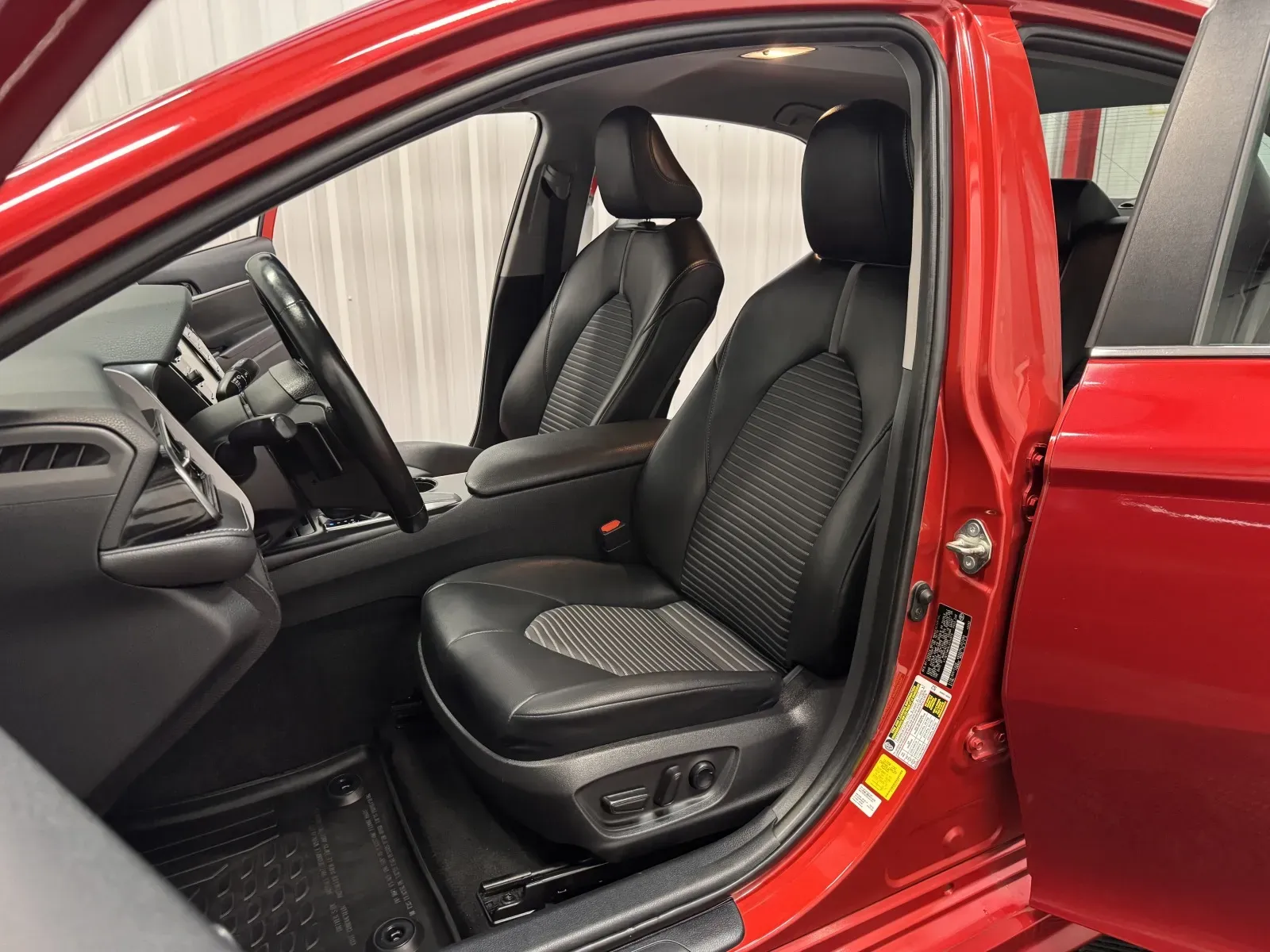 Toyota Camry photo 33