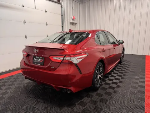 More photos of 2020 Toyota Camry SE at Oakley Auto World, MO