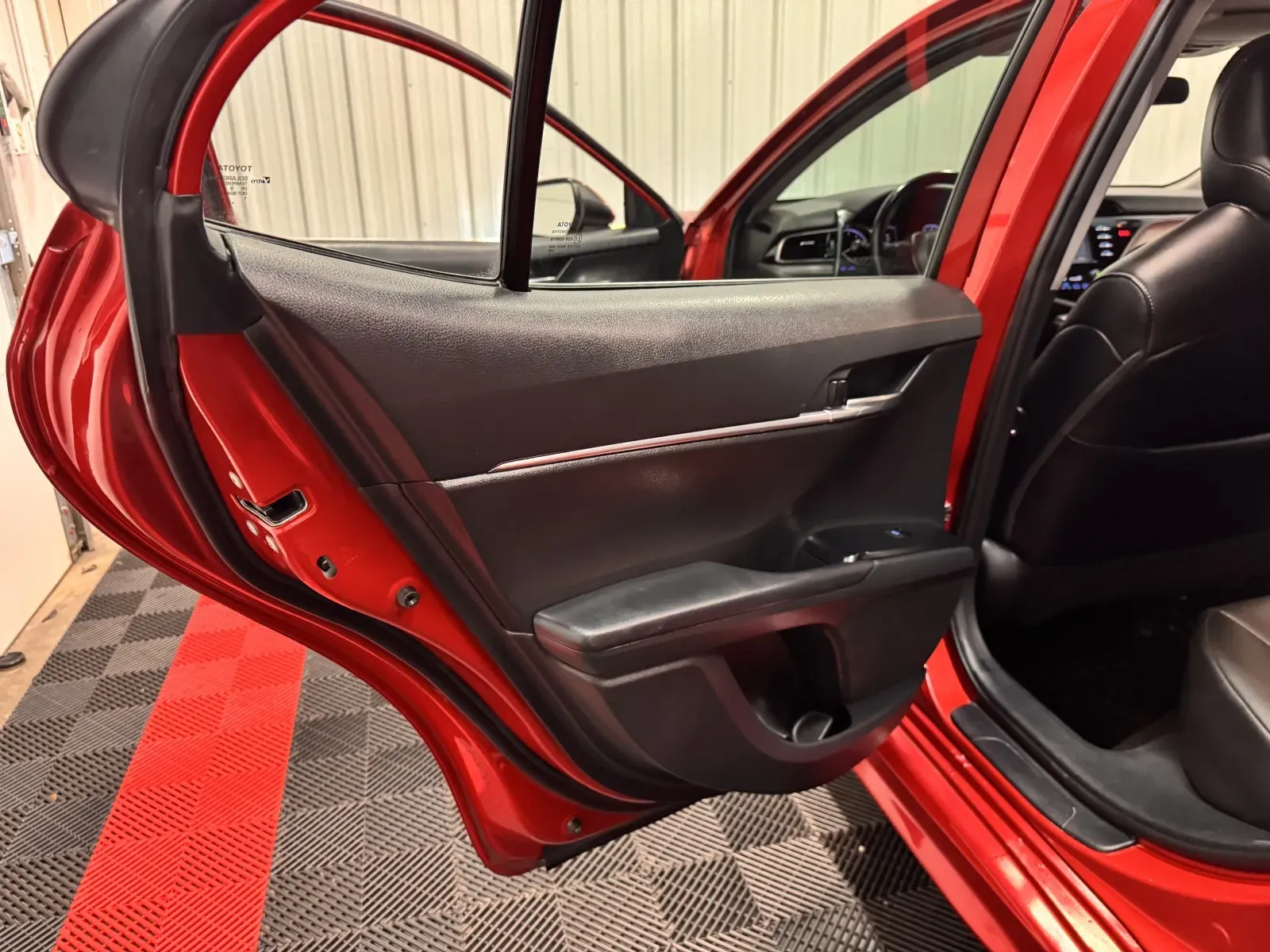 Toyota Camry photo 36