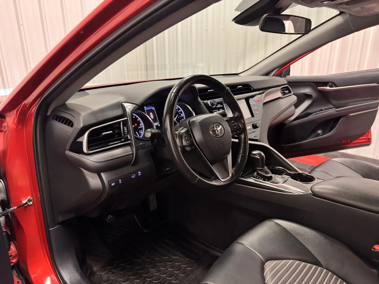Toyota Camry photo 34
