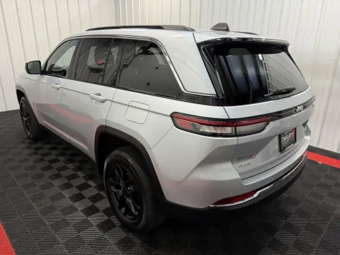 Photos of 2024 Jeep Grand Cherokee Laredo X for sale in Branson West, MO at Oakley Auto World