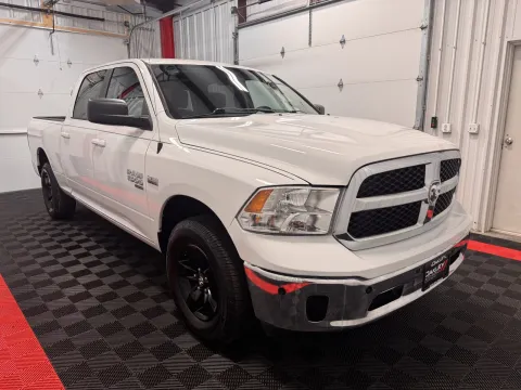 More photos of 2020 Ram 1500 Classic SLT at Oakley Auto World, MO