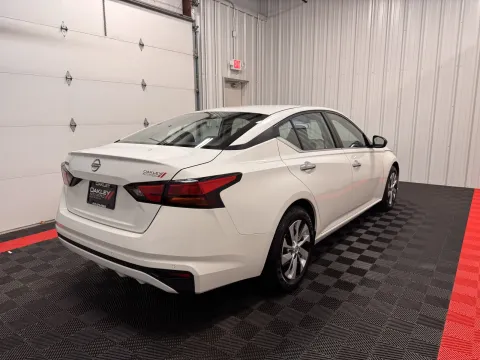 More photos of 2024 Nissan Altima 2.5 S at Oakley Auto World, MO