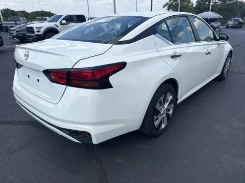 More photos of 2024 Nissan Altima 2.5 S at Oakley Auto World, MO