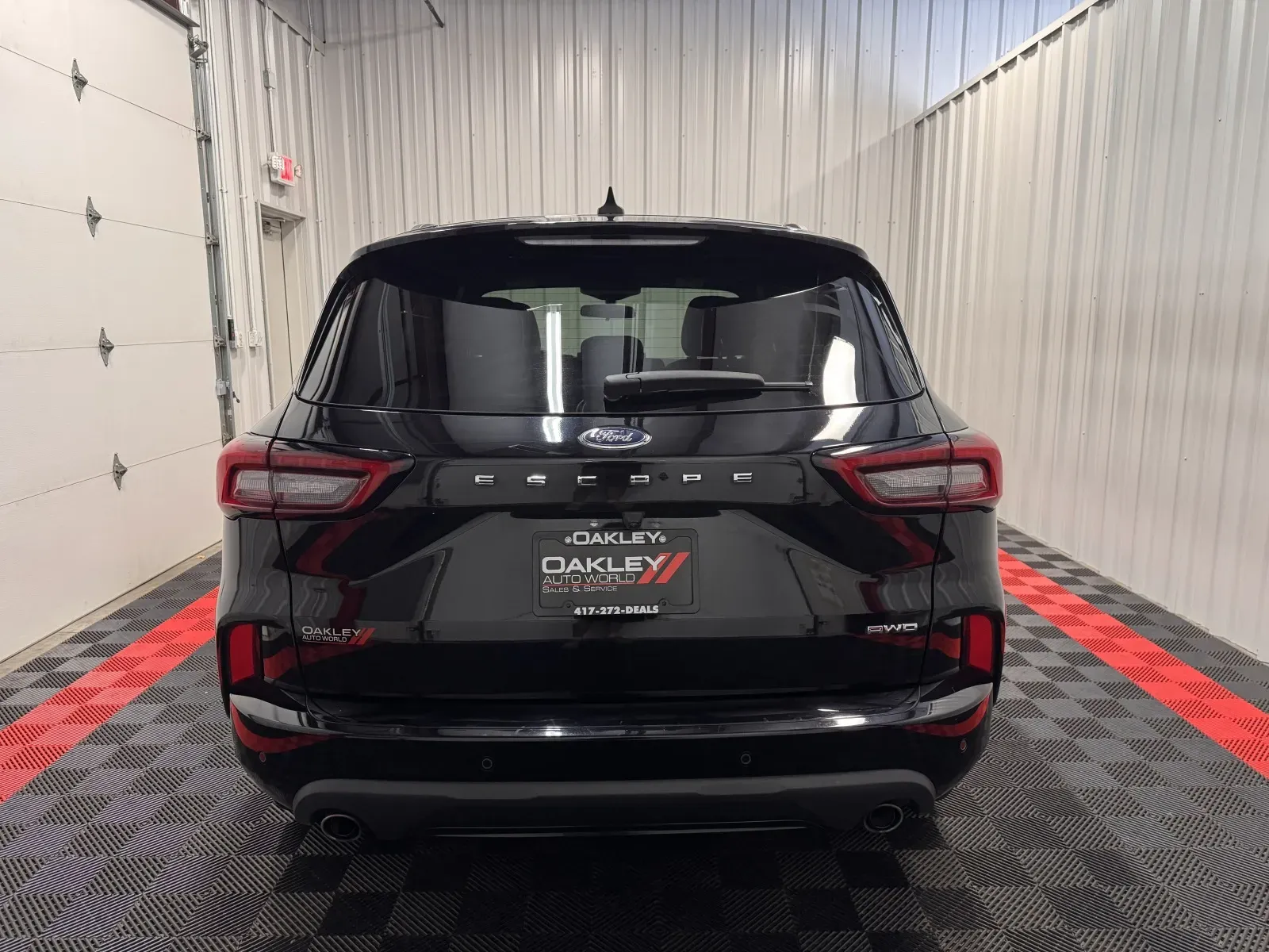 Ford Escape photo 3