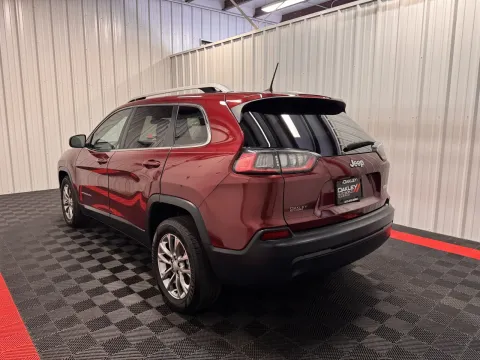 Photos of 2019 Jeep Cherokee Latitude Plus for sale in Branson West, MO at Oakley Auto World