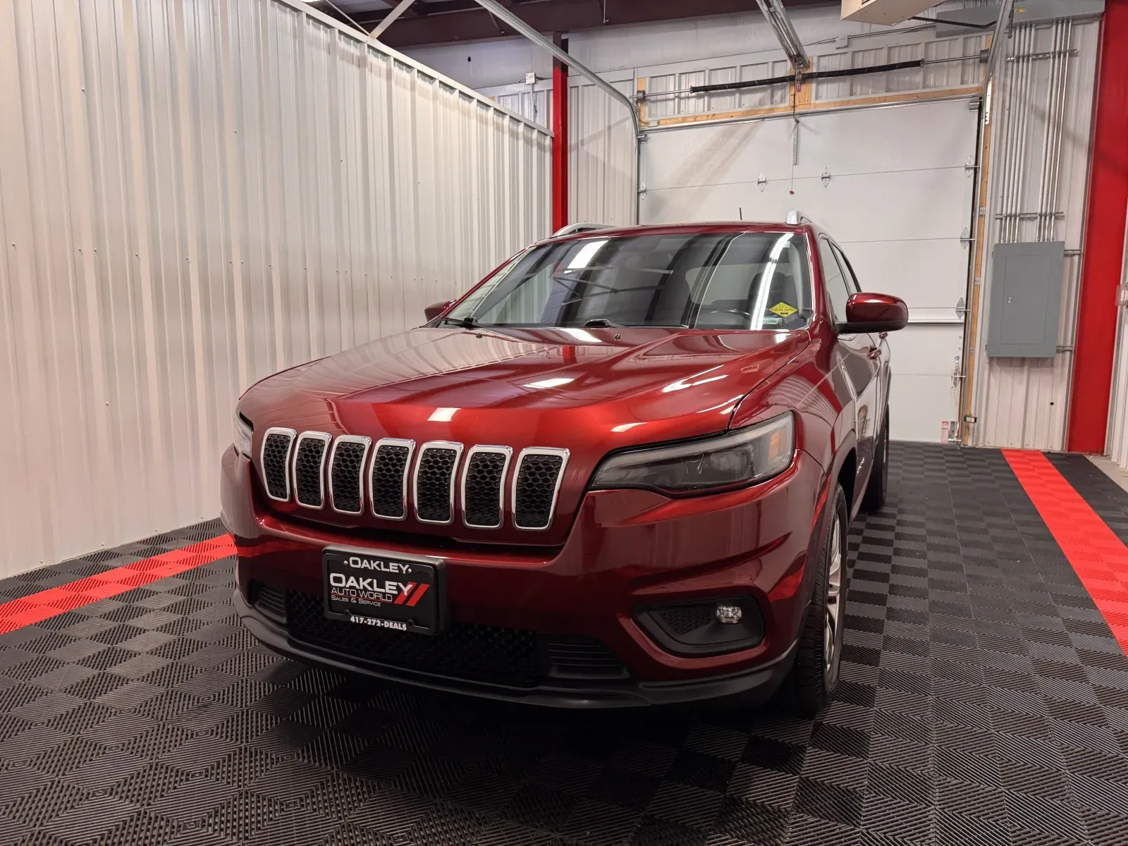 Jeep Cherokee photo 8