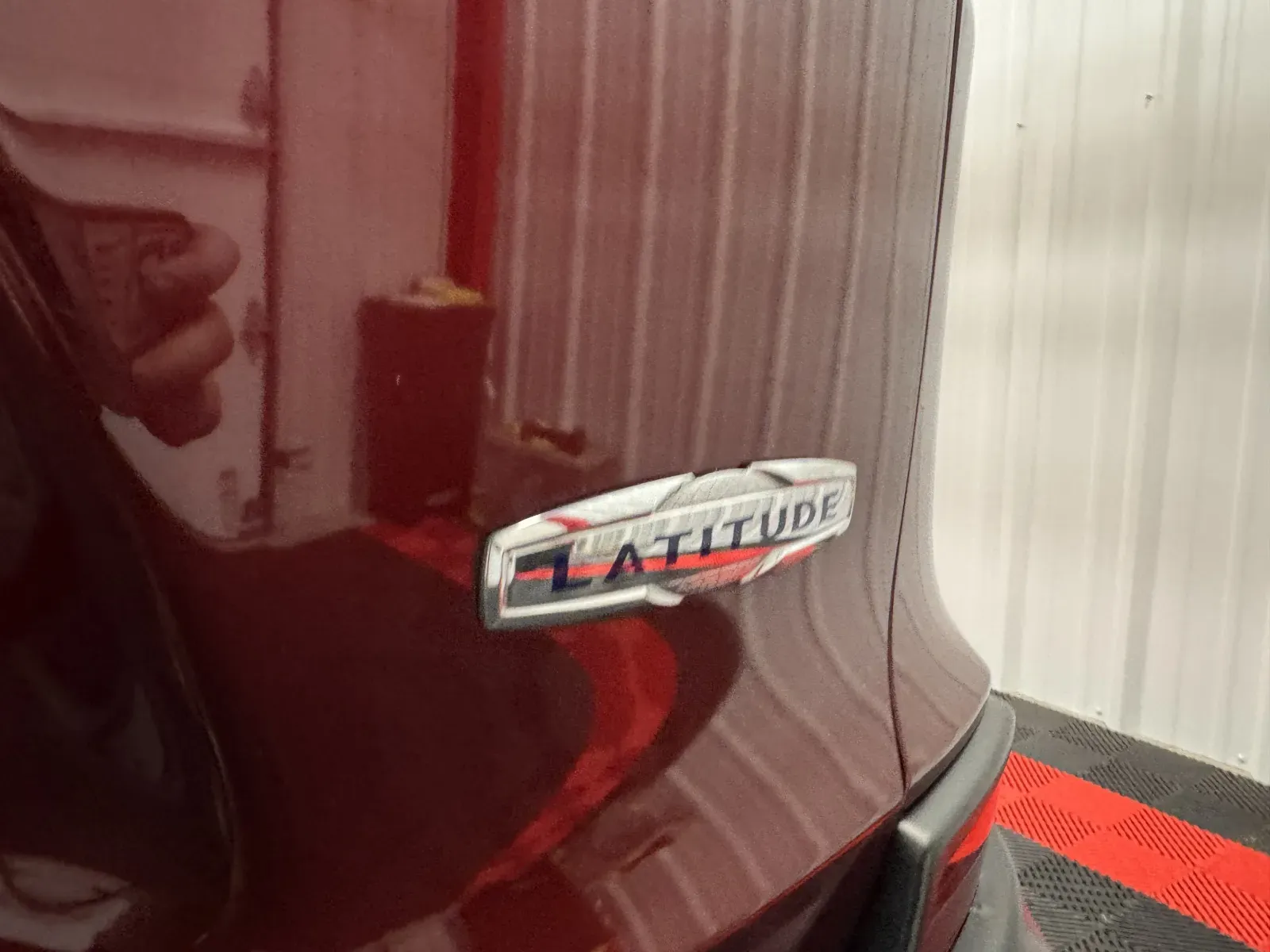 Jeep Cherokee photo 13