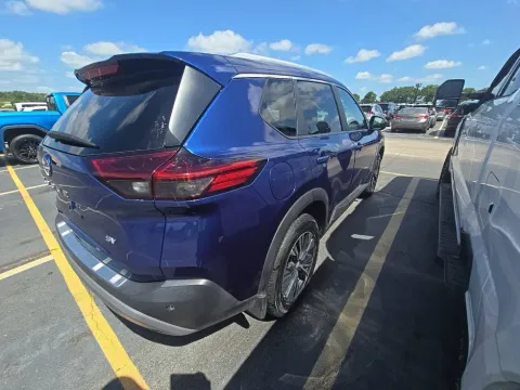 More photos of 2023 Nissan Rogue SV at Oakley Auto World, MO