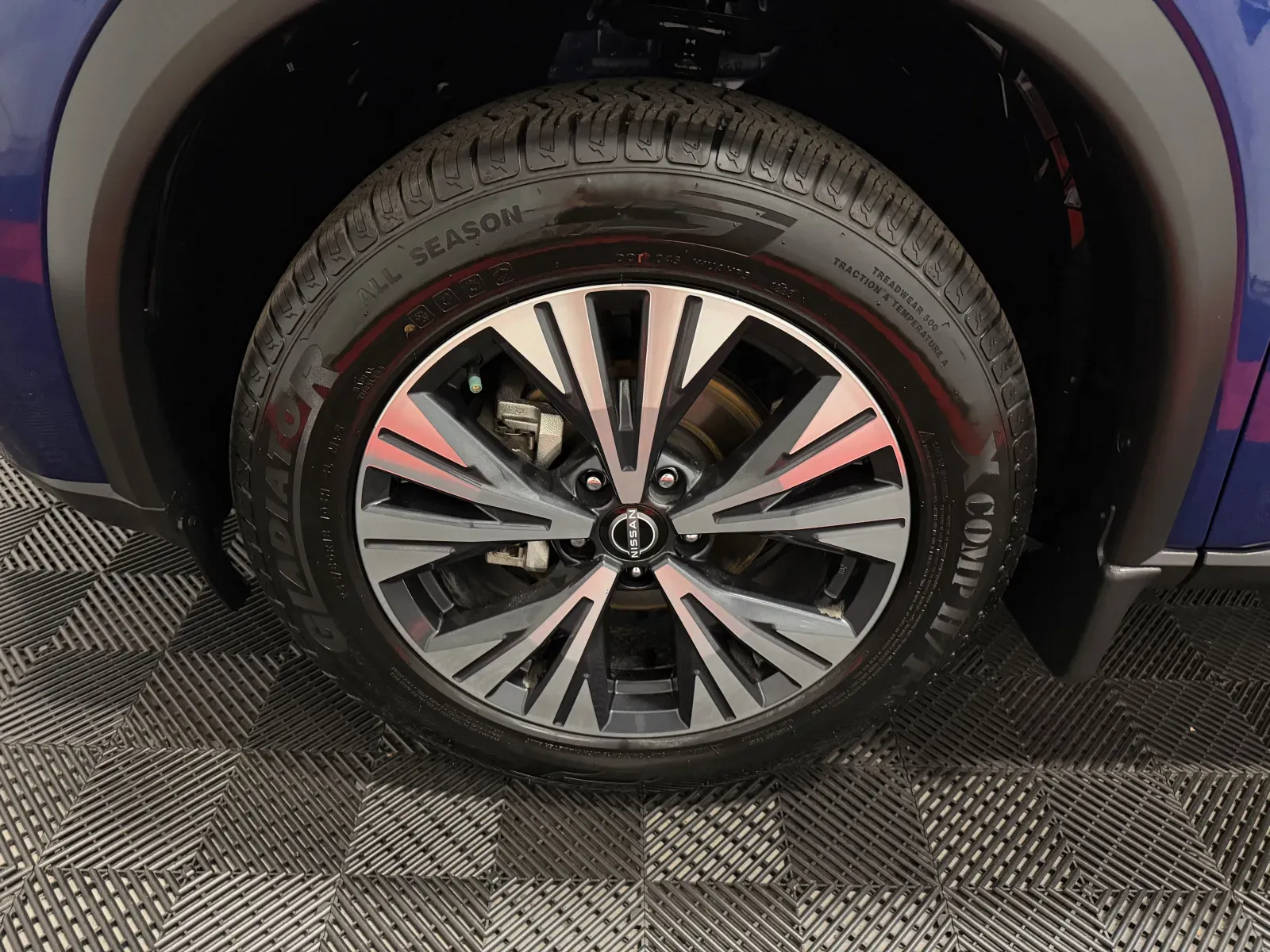 Nissan Rogue photo 11