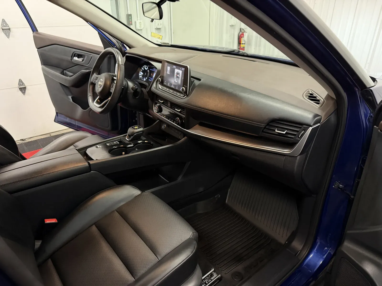 Nissan Rogue photo 46