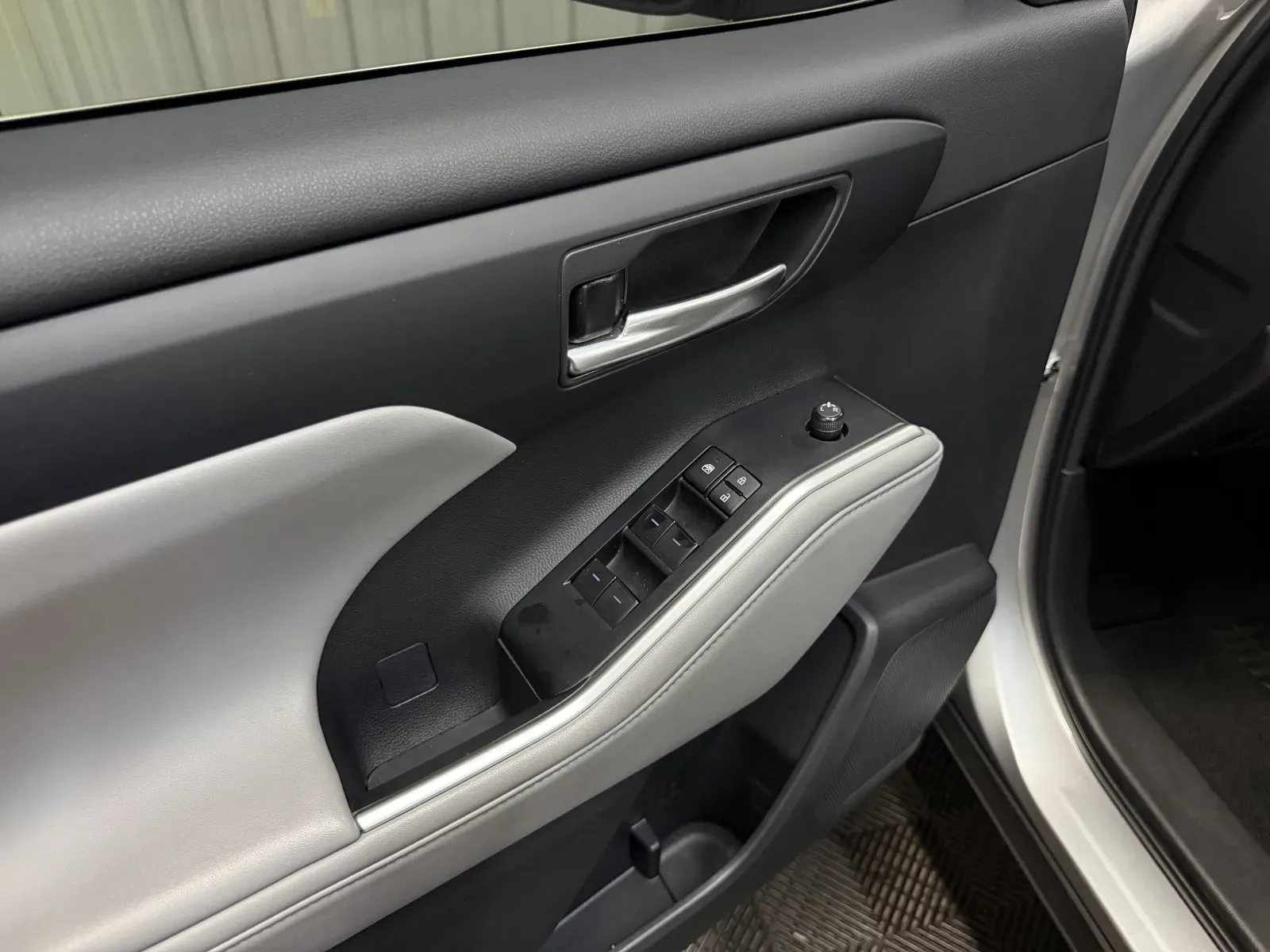 Toyota Highlander photo 29