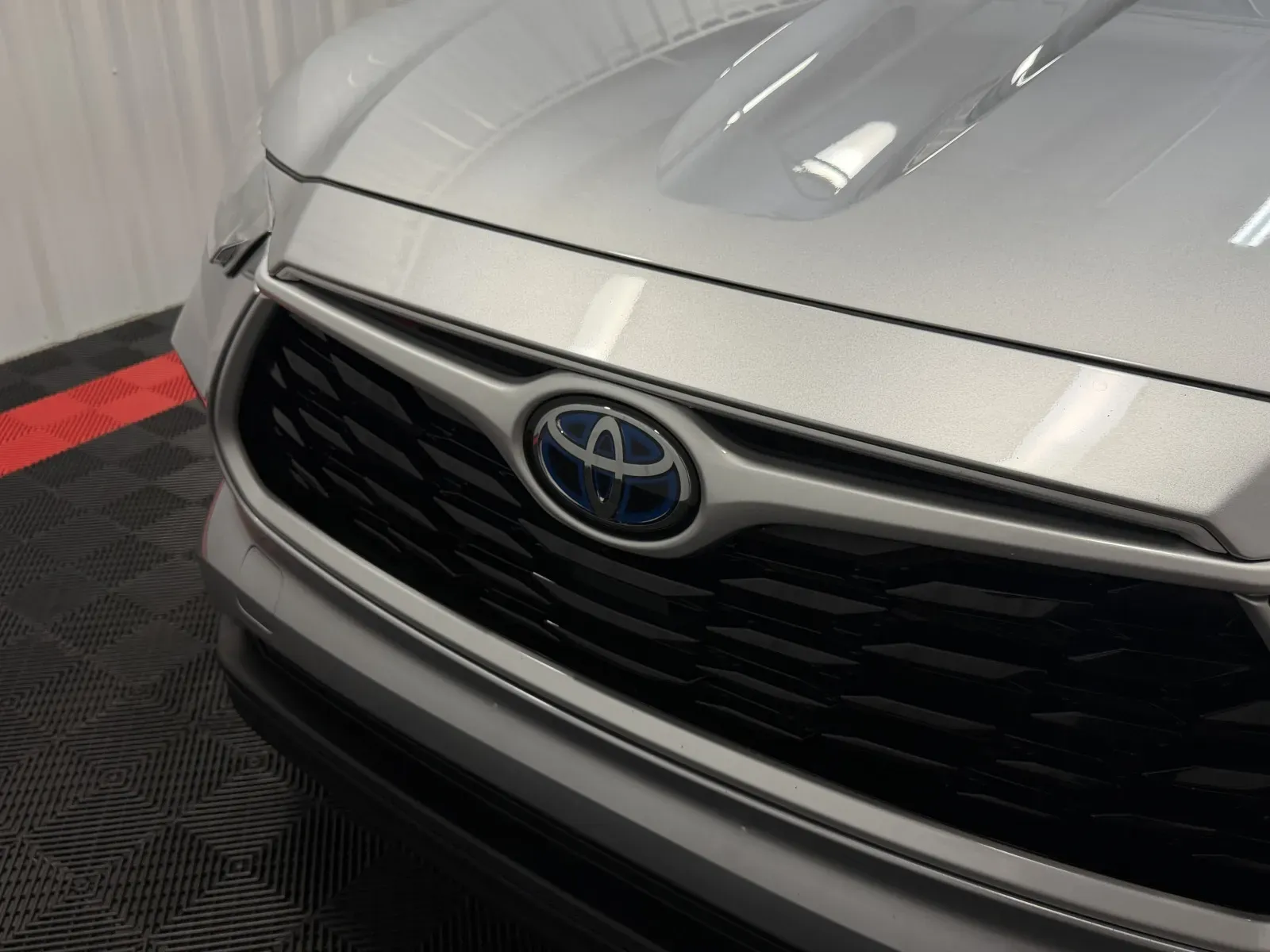 Toyota Highlander photo 8