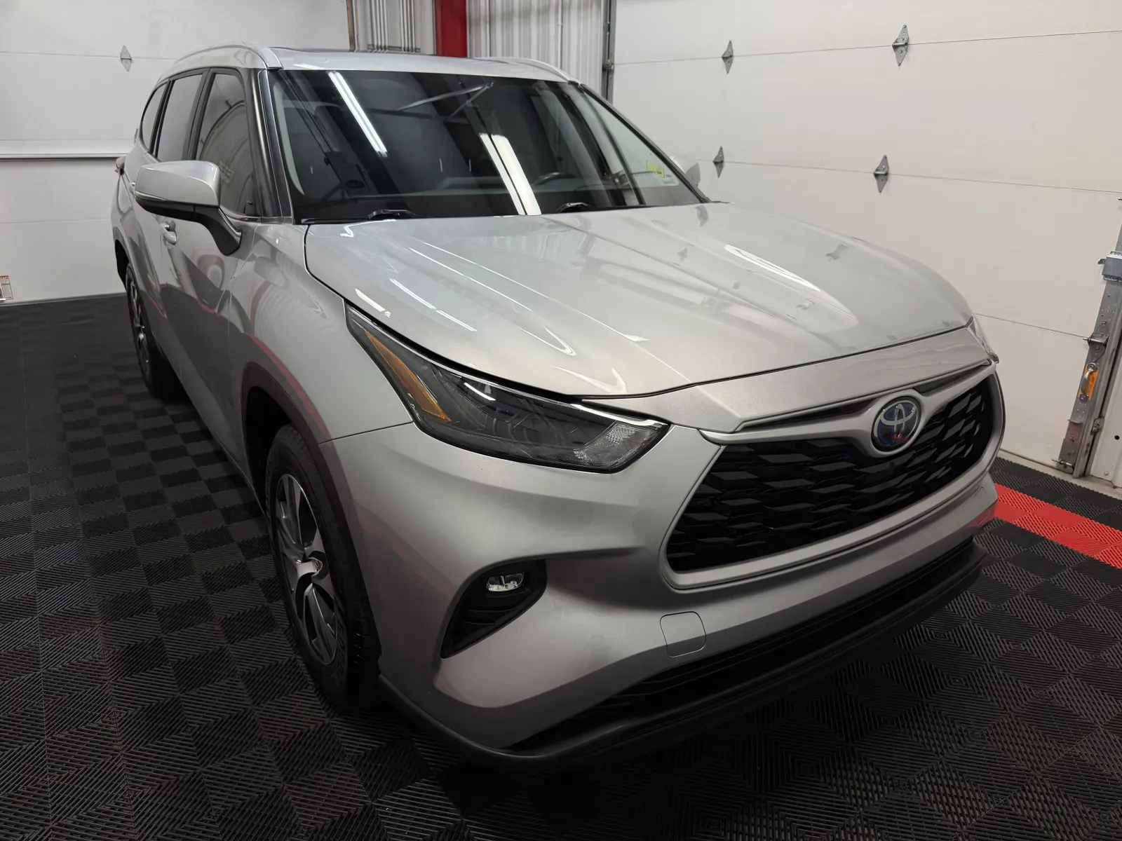 Toyota Highlander photo 6