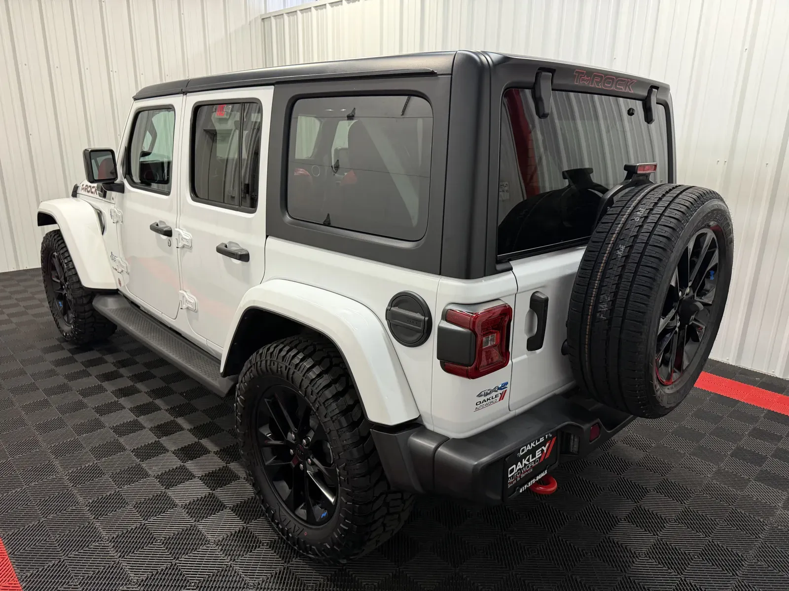 Jeep Wrangler photo 6