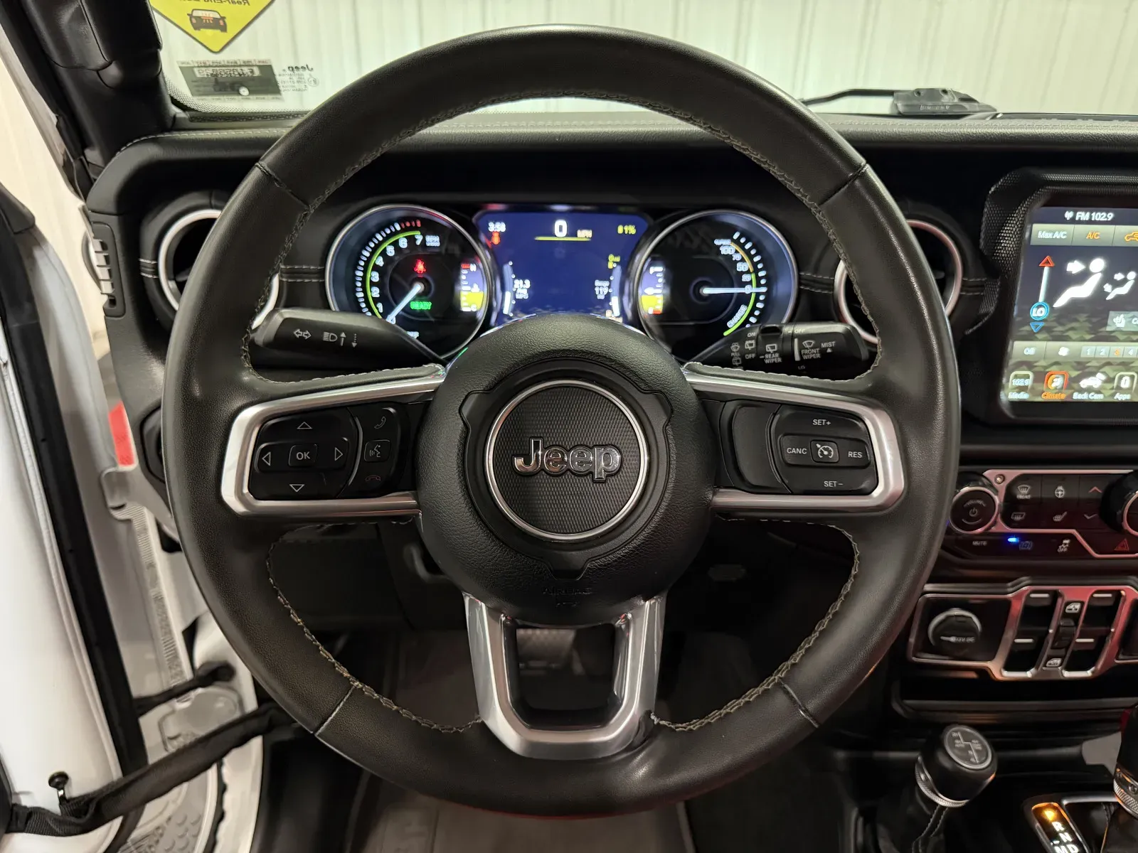 Jeep Wrangler photo 21