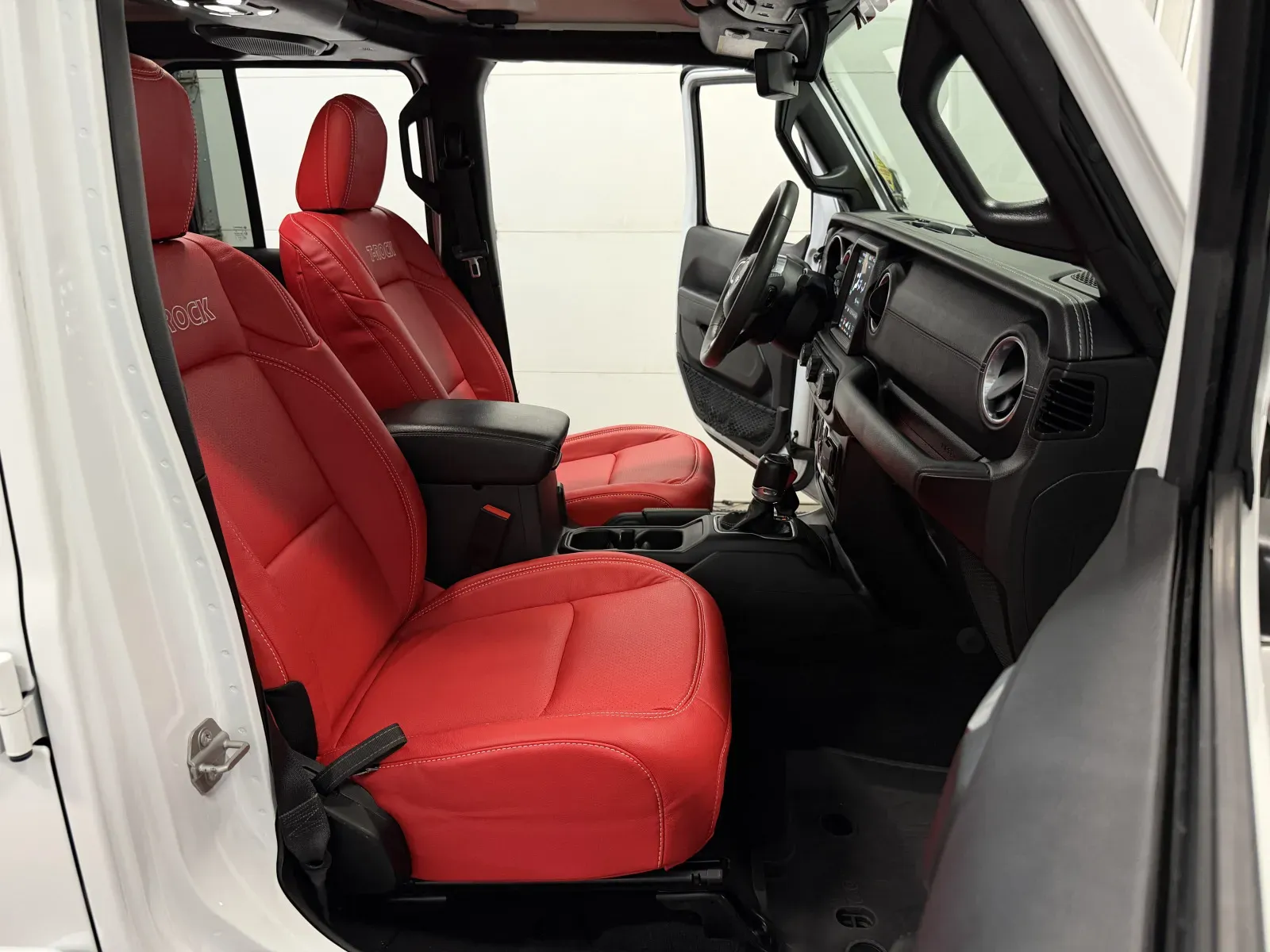 Jeep Wrangler photo 45