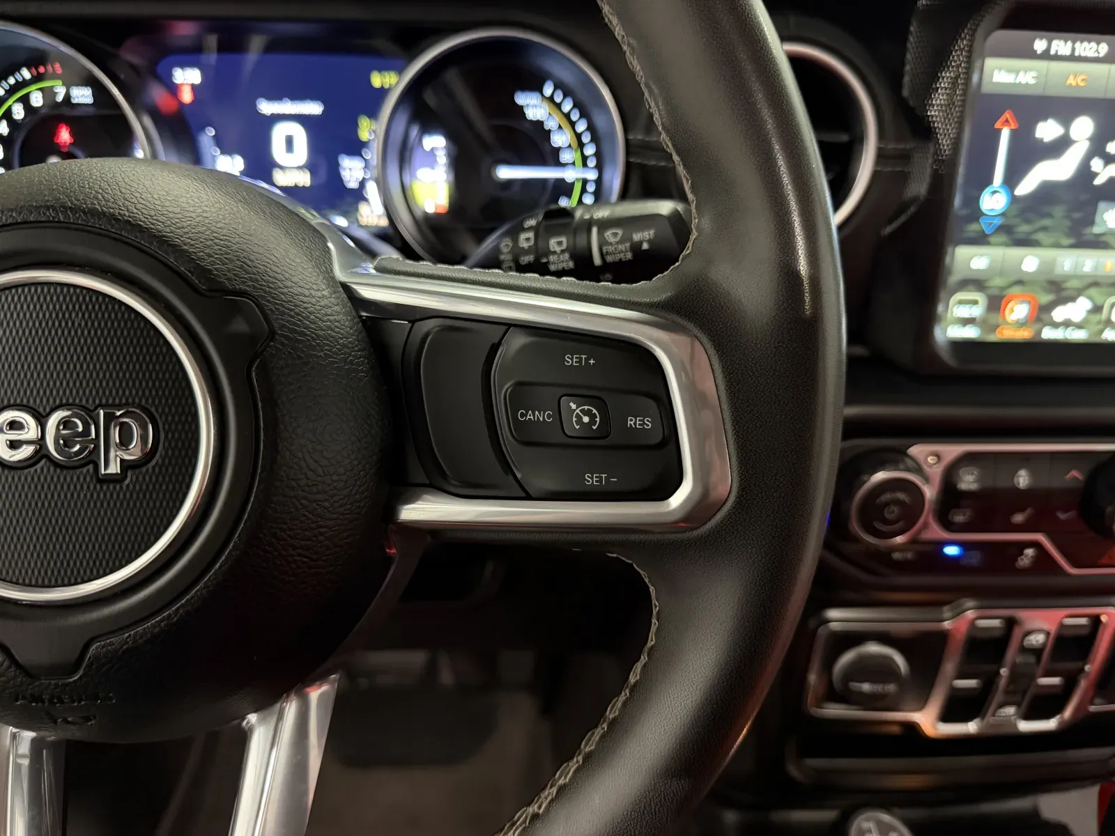 Jeep Wrangler photo 23
