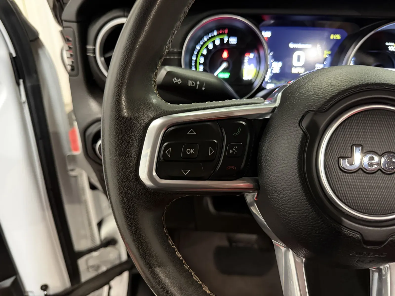 Jeep Wrangler photo 22