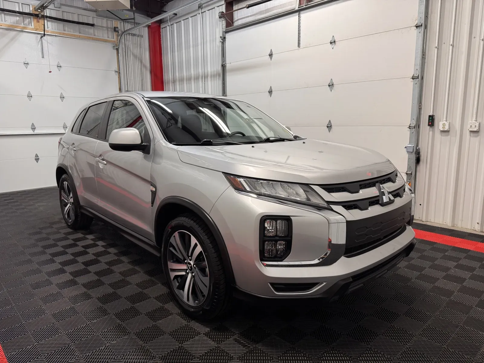 Mitsubishi Outlander Sport photo 48