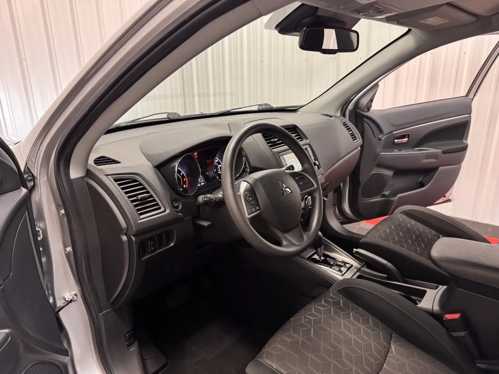 Mitsubishi Outlander Sport photo 77